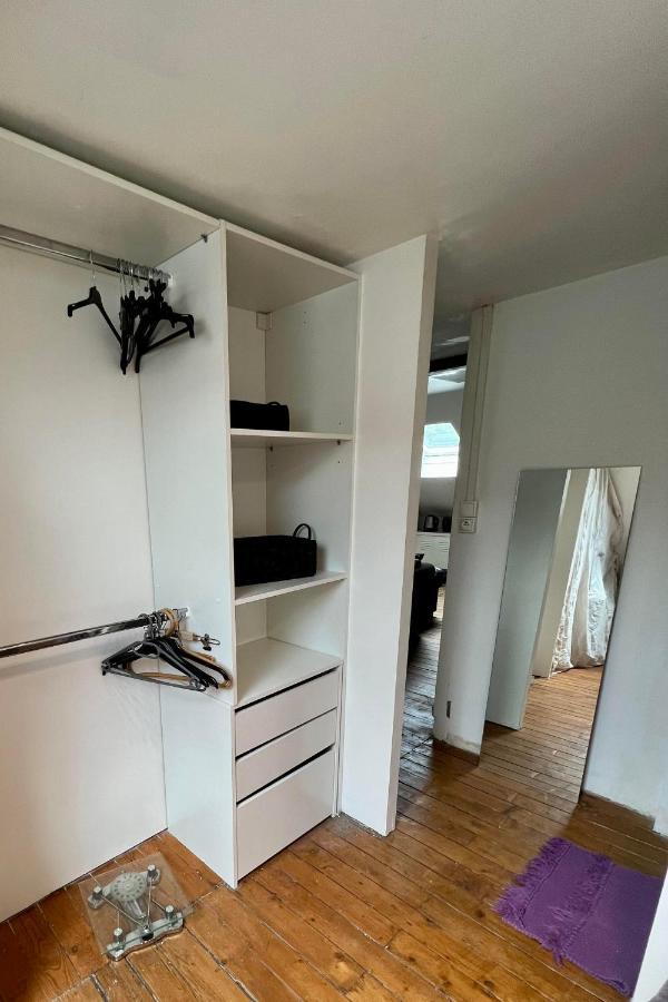 Homestay Studio Avec Acces Jardin-terrasse Le Mans