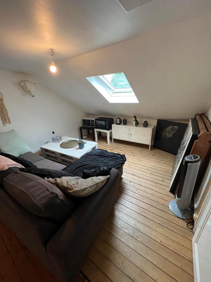 Studio Avec Acces Jardin-terrasse Séjour chez l'habitant